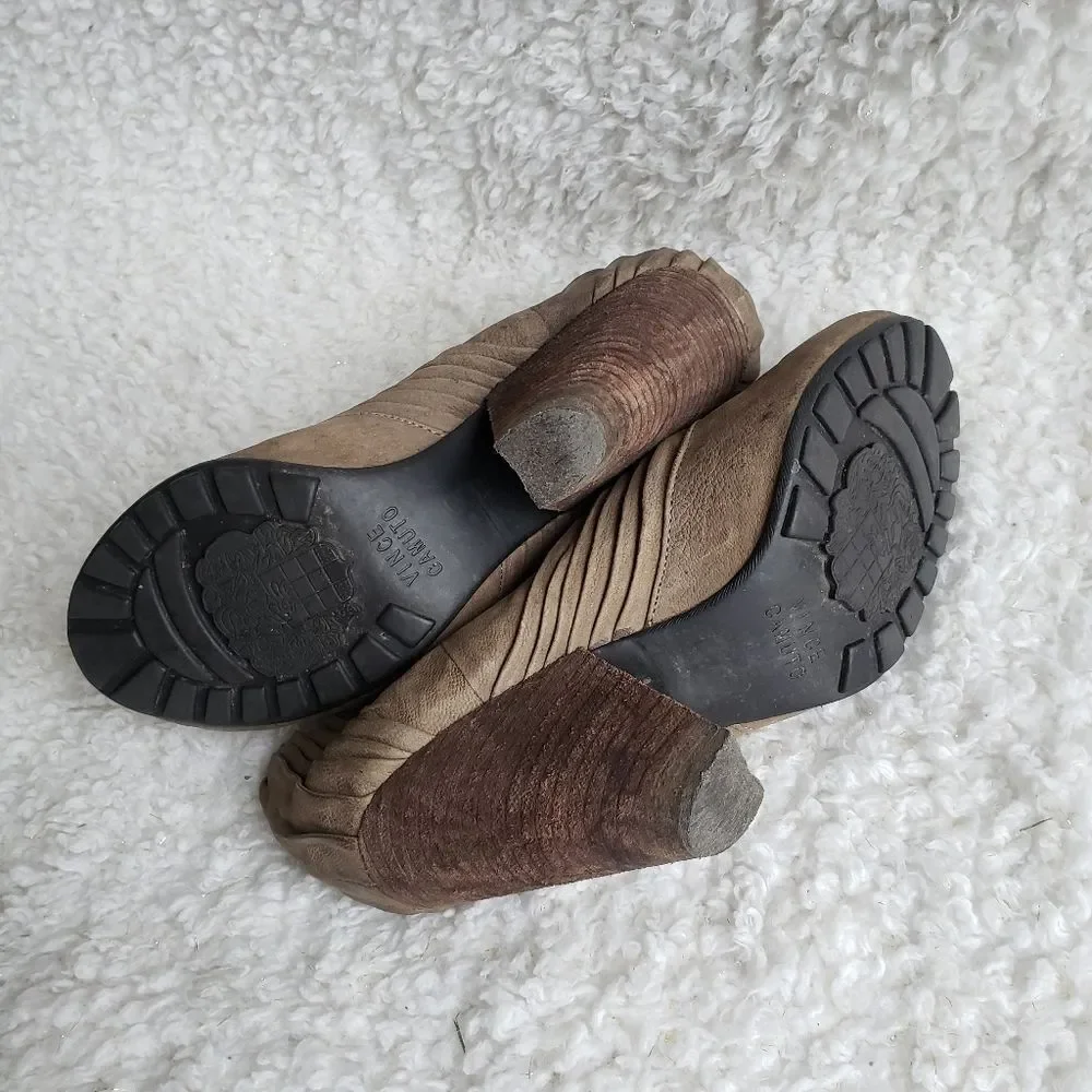 Vince Camuto Brown Ruched Leather Ankle Boots‎ sz 6